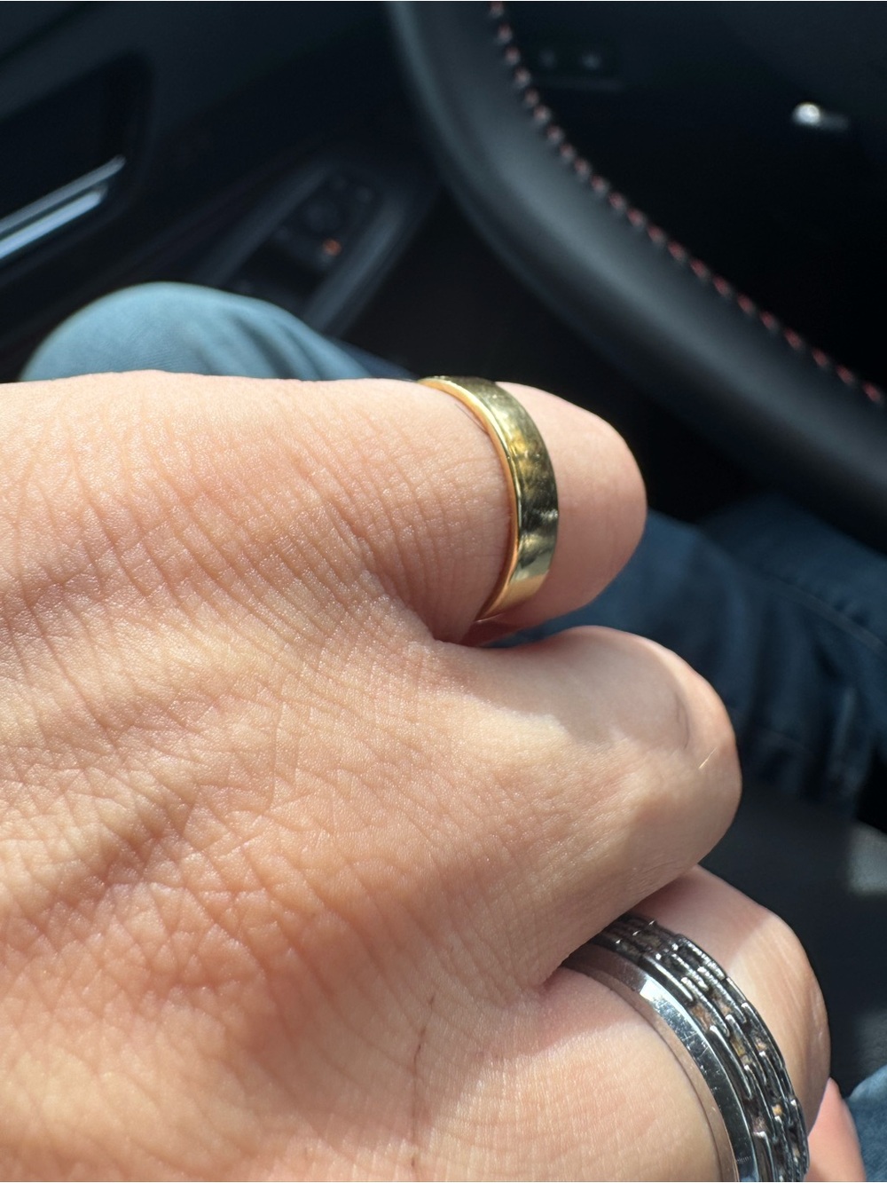 Authentic vintage 10k Gold Band Ring - Picture 12 of 13